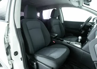 Nissan  19