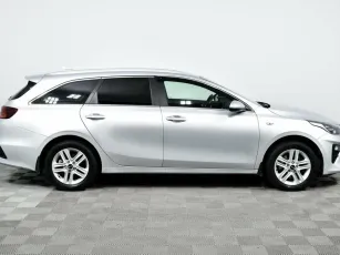 Kia  4