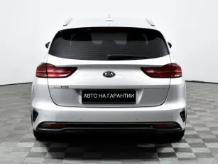 Kia  6
