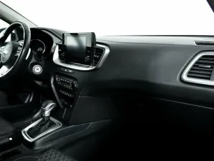 Kia  8