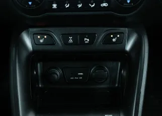 Hyundai  15