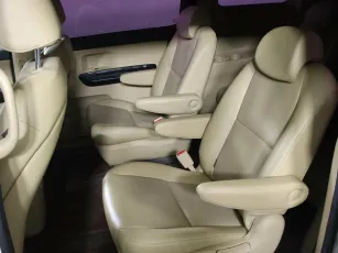 Kia  10