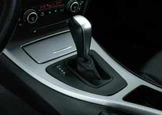 BMW  12