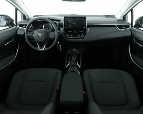 Toyota  8