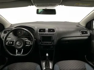 Volkswagen  9