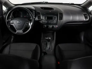 Kia  10