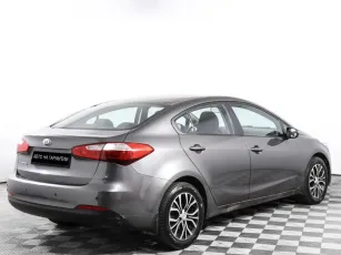 Kia  3