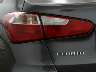 Kia  6
