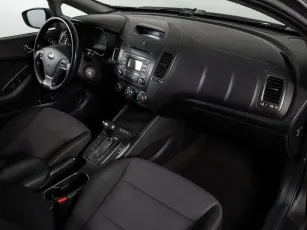 Kia  8