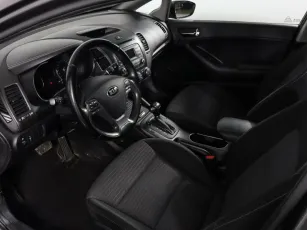 Kia  9