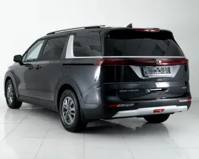 Kia  5