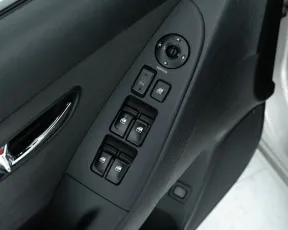 Hyundai  11