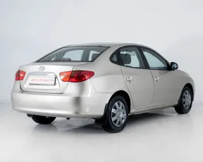 Hyundai  4