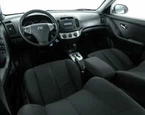 Hyundai  9