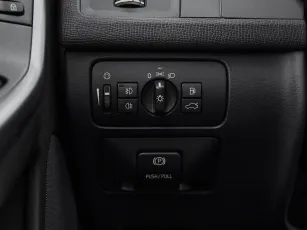 Volvo  19