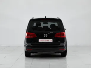 Volkswagen  6