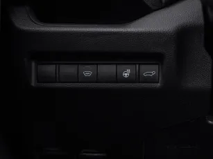 Toyota  16