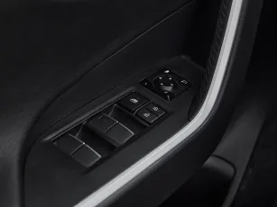 Toyota  17