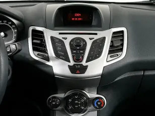 Ford  10