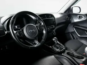 Kia  11