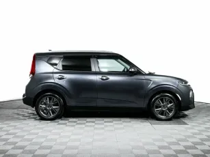Kia  4