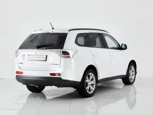 Mitsubishi  4