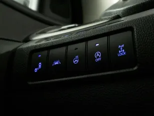 Hyundai  11