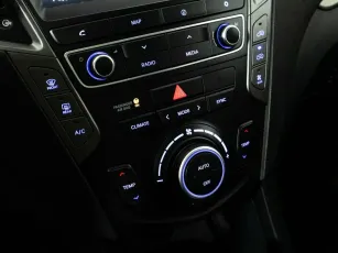 Hyundai  12