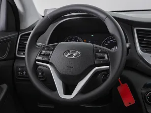 Hyundai  16