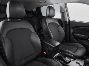 Hyundai  11