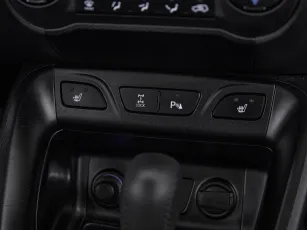 Hyundai  15