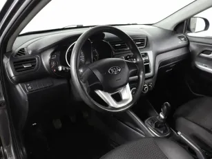 Kia  6