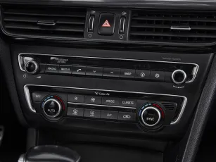 Kia  16