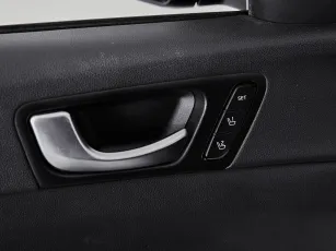 Kia  23