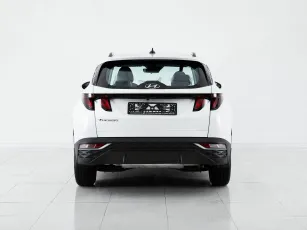 Hyundai  6