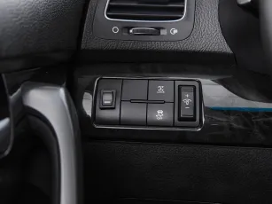 Kia  19