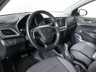 Hyundai  11