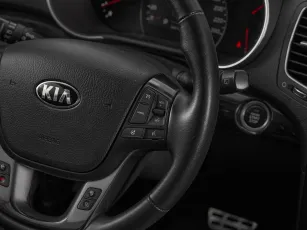 Kia  12