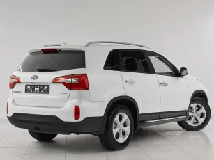 Kia  6