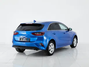 Kia  4