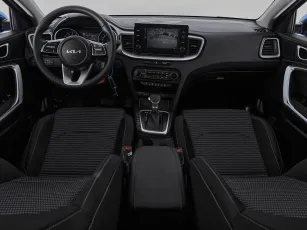 Kia  8