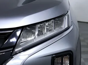 Mitsubishi  5
