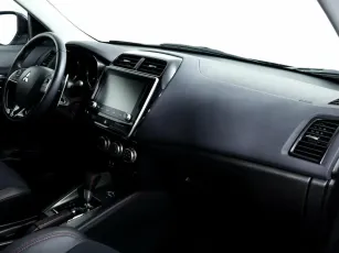 Mitsubishi  7