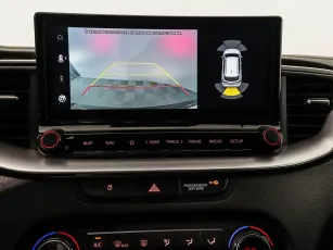 Kia  15