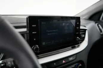 Kia  15