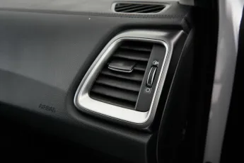 Kia  23