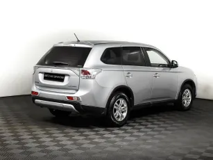Mitsubishi  5