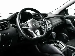 Nissan  10