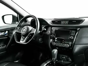 Nissan  11