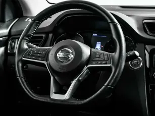 Nissan  12